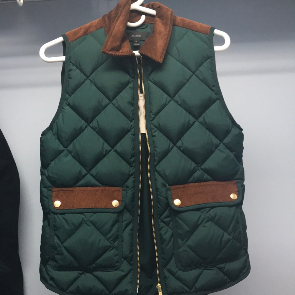 JCREW HUNTER GREEN VEST WITH CAMEL DETAIL